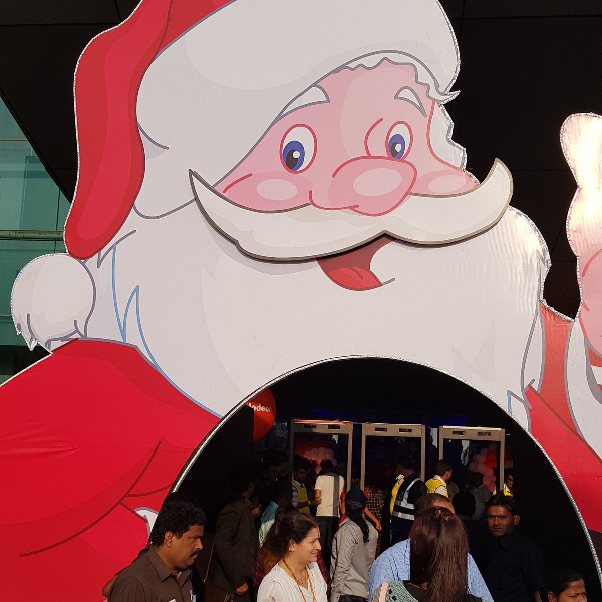 DomeIndia's tweet photo. The gates for #DomeChristmasCarnival are open! Make your way to #DomeAtNSCI now to get your offline passes! #DCC2017 https://t.co/0k25KDaI9Q