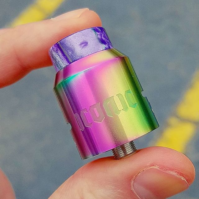 ElegoMall's tweet photo. Vandy Vape Iconic 24mm BF RDA
★ https://t.co/R1r0brtvxJ
Features
Clamp post system
Resin Drip Tip*1
Derlin Doc Tip*1
Frosted Doc Tip*1
Deep juice well and prevents risk of leaking
510 & BF pins included
.
#elegomall #elegomallnews #vandyvape #iconicrda #vandyvapeiconicrda https://t.co/XljOwWkBrS