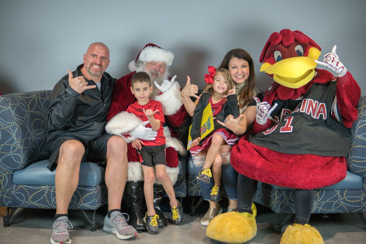 Jeff_Dillman's tweet photo. MERRY CHRISTMAS!!    SPURSUP!!
TURNUP!! https://t.co/iQ7z8KLqOt