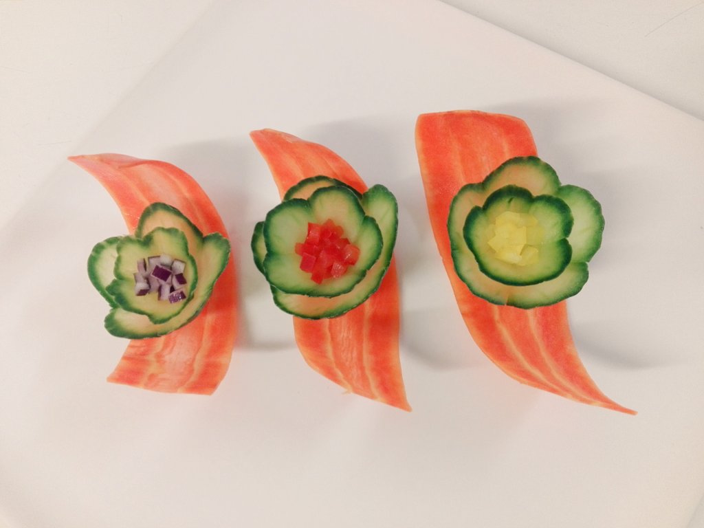 We are fruit and vegetable art presents garnish Art for food presentation.# garnish #Foodie #gastronomy #chef #carving #presentation #deco, image size:1024x768