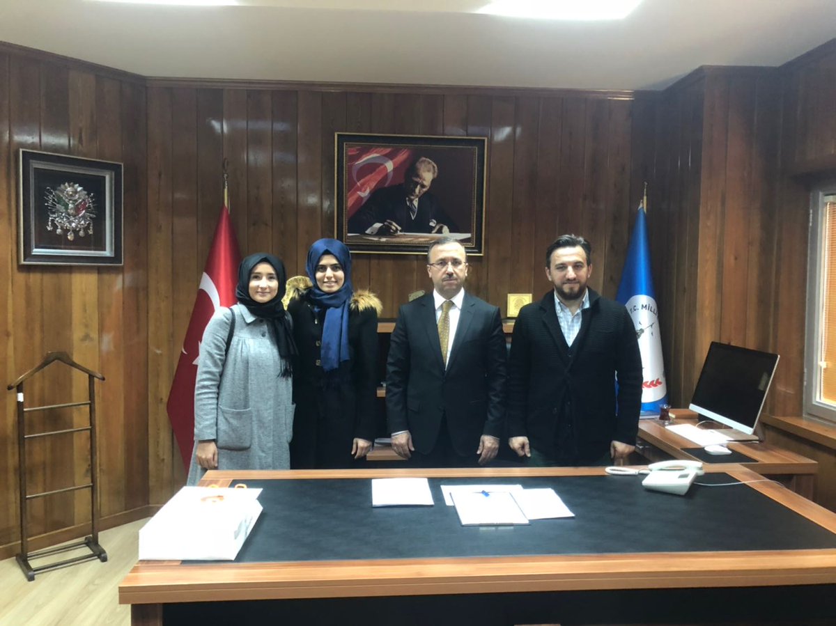 Çarpan Etkisi Liderlik Projemiz için <a href="/dusuntasin/">Düşün Taşın Derneği</a> Derneği Yönetim Kurulu Başkanı <a href="/selimcavus/">Selim Çavuş</a> ve ekip arkadaşlarımız proje ortaklarımızdan ( <a href="/uskudarmem/">Üsküdar İlçe Millî Eğitim Müdürlüğü</a> ) Üsküdar İlçe Milli Eğitim Müdürü Sayın Sinan Aydın'ı (<a href="/sinan_umem/">Sinan Aydın</a> )makamında ziyaret ettiler.
#ÇarpanEtkisi