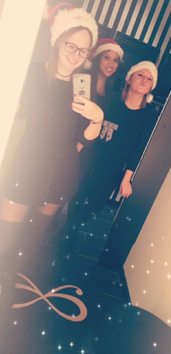 🎀 X-Mas 2K17 #Hunkemoller #Team #RiveGauche #4725 🥂 <a href="/HastirJ/">Hastir Jennifer</a> <a href="/AntheaBiancucci/">Anthea Biancucci</a> <a href="/karin_rombaut/">Karin Rombaut</a> 😘