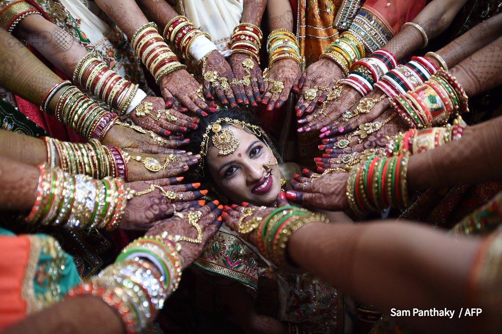 Afp News Agency On Twitter An Indian Bride Poses As Others Show