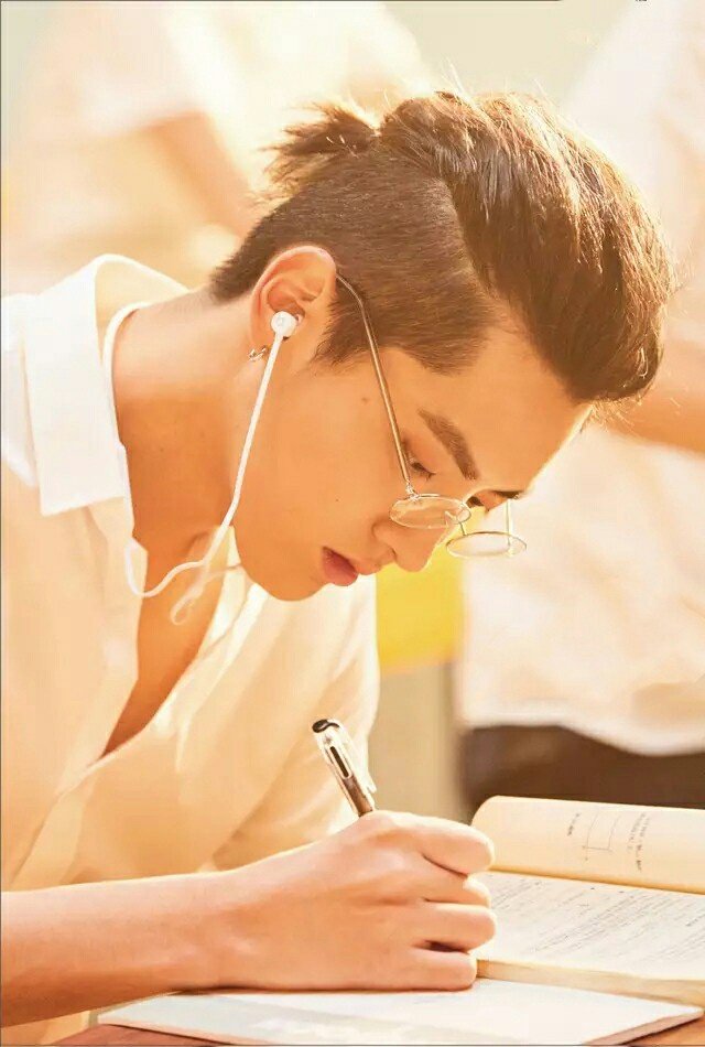 kabd_x's tweet photo. #infinityfactsaboutme 
ถามหาความซื่อตรง 
ลืมรึเปล่าว่าผมคือ "กบฎ" https://t.co/GLfAIcWP5n