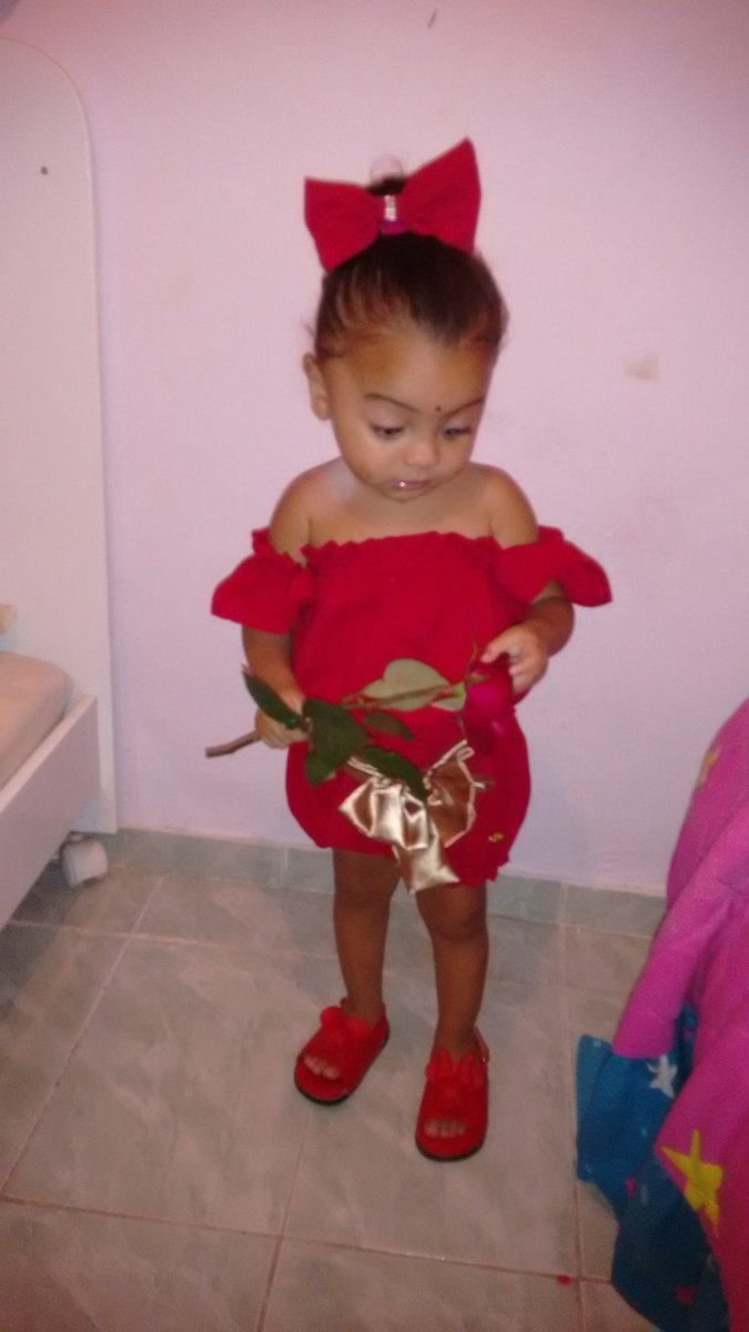 MAMAEDATHAYRINE's tweet photo. - FÉ PRO NATAL MUITO LINDAH ❤ https://t.co/FfNtkxzieI