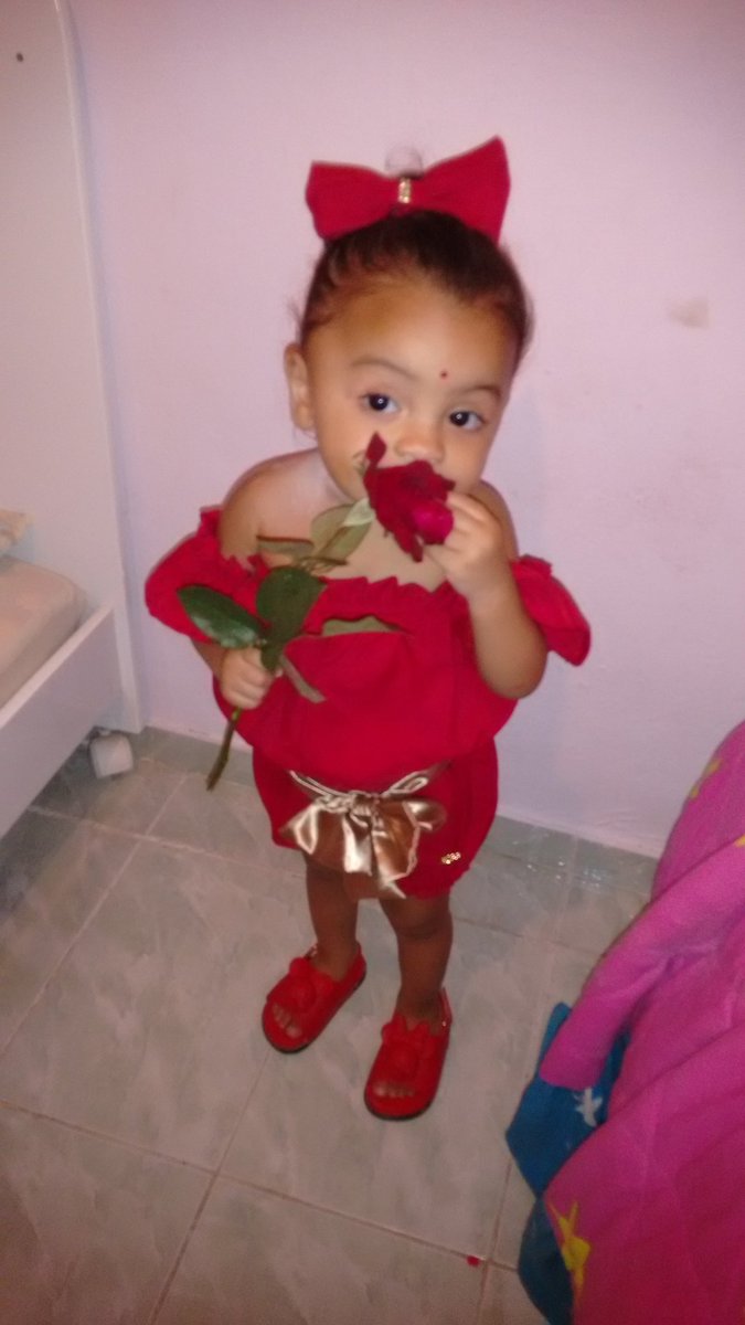 MAMAEDATHAYRINE's tweet photo. - FÉ PRO NATAL MUITO LINDAH ❤ https://t.co/FfNtkxzieI