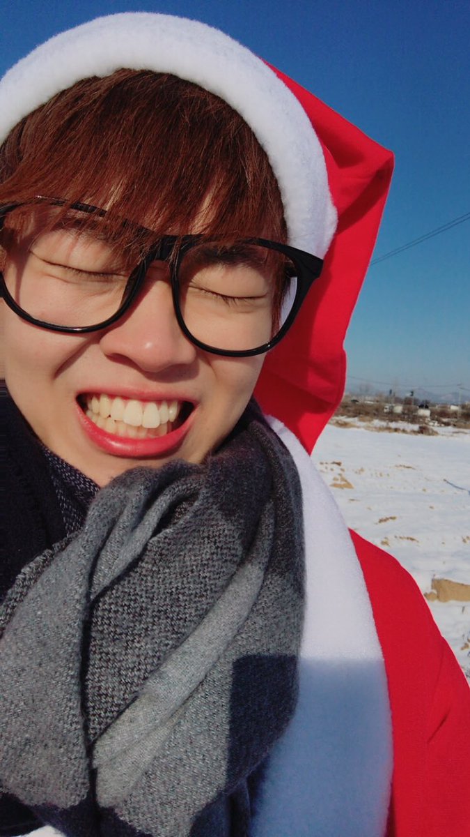 クリスマスマイルの撮影は、
韓国で行われたのですが、
寒すぎてヤバかった。笑

あ、メリークリスマス🎄