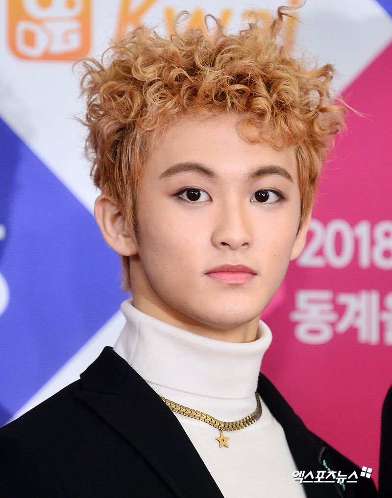 Mark Lee epic cosplay - Celebrity Photos & Videos - OneHallyu