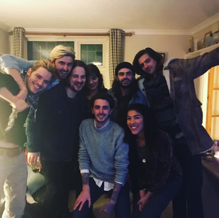 DSherwoodDaily's tweet photo. #DomSherwood #DominicSherwood With Friends On Christmas Eve In Kent https://t.co/Oa84Vh39Th