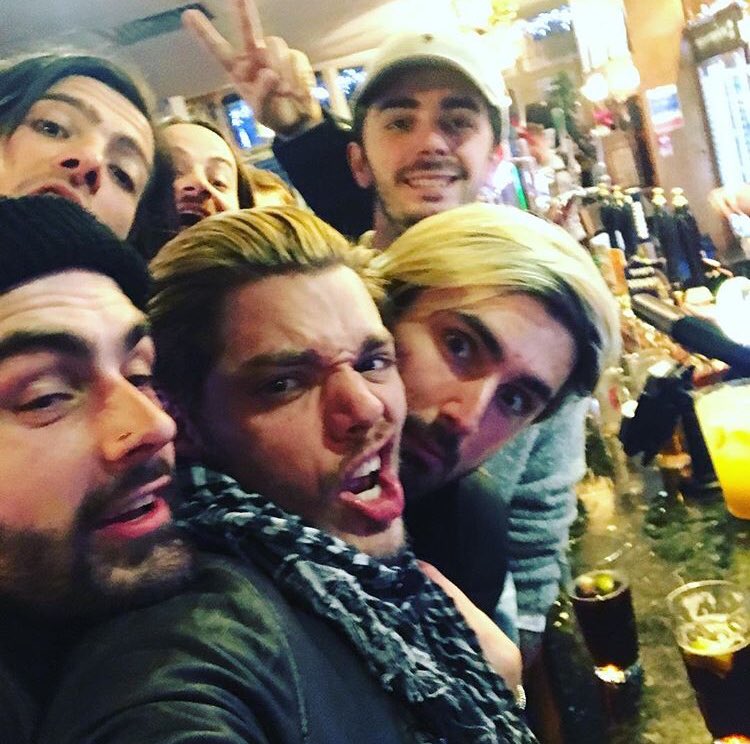 DSherwoodDaily's tweet photo. #DomSherwood #DominicSherwood With Friends On Christmas Eve In Kent https://t.co/Oa84Vh39Th