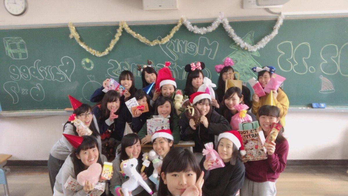 __Barbee6th__'s tweet photo. 12/25クリスマスパーティー🎄🎅🏻

6.7期でわいわいわちゃわちゃ🐝✌🏿

プレゼント交換もして楽しかった☺︎

来年も参加させてくださーい🙈�� https://t.co/Ysd0R4JvXW