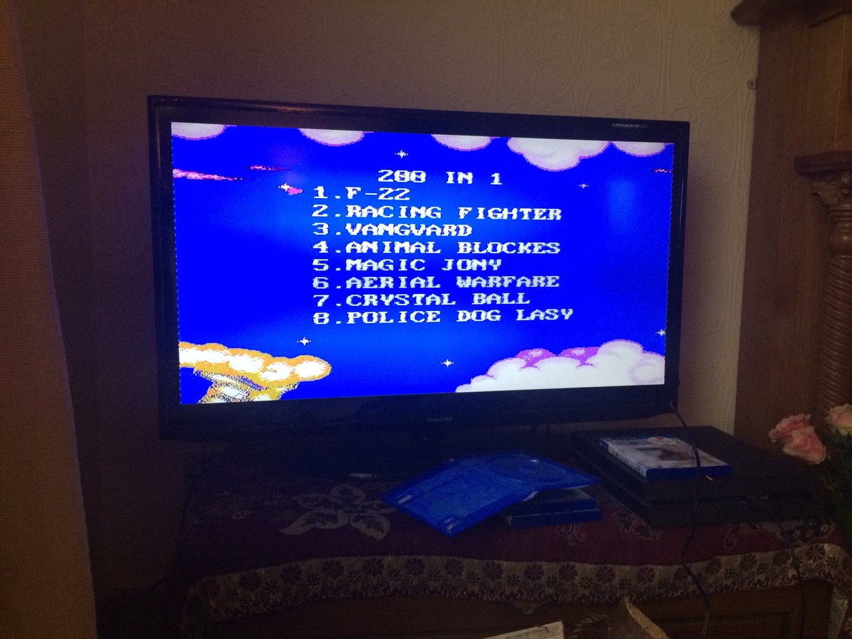 ambermma's tweet photo. Retro small games console full of 8bit games... this is a good day for me 👾 https://t.co/kPq2uJnTiH