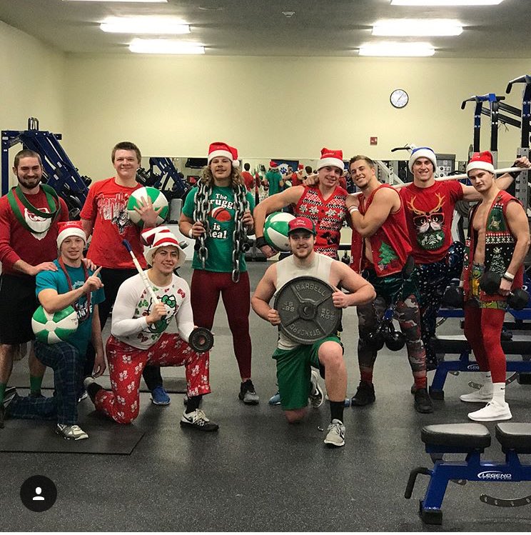 trevrozy3's tweet photo. Merry Christmas from my lifting family to yours!🎅🏻✝️ #stacksonstacks #rozysdawgs https://t.co/P8BIrzcwS6