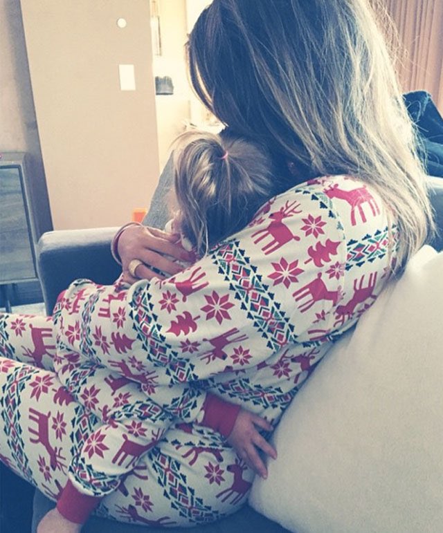 KnoxViVi's tweet photo. It’s xmas morning ❤️ https://t.co/oj8fZTo0l6
