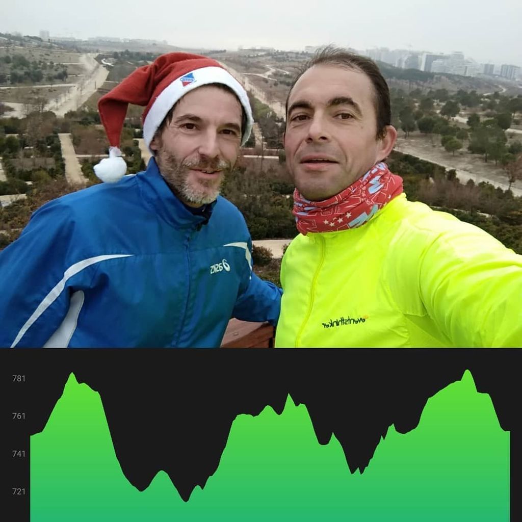 jmma19's tweet photo. Esta mañana visita a la oficina para ver que todo está en orden con Carlos @el_lado_oscurillo y hemos confirmado que las cuestas siguen todas en su sitio 😂😂😂😂 #parquevaldebebas #parquefelipevi #running #eventsthinker #cuestas #estamosquenoparamos #qu… https://t.co/6l4RKOfTvG https://t.co/zBmLxZfW0z