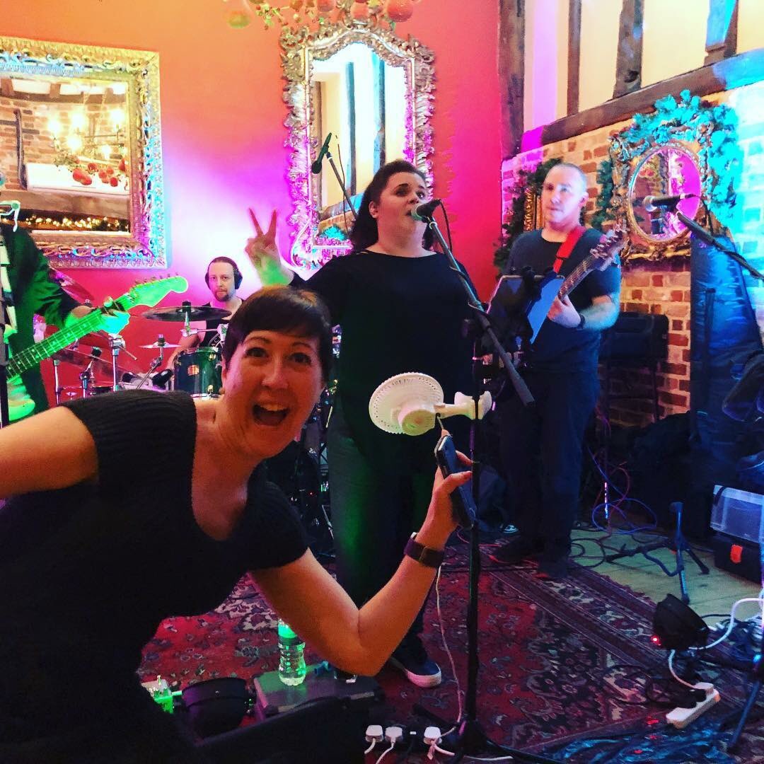 RadioVideoBand's tweet photo. Here’s a shot of our fan Corinne getting into the Xmas spirit with us last night @jacobystavern if anyone else has any photos or videos of us please feel free to share and tag! Merry Xmas everyone! #music #gig #band #live #covers #christmas #jacobys #ware #pub #restaurant https://t.co/1XdWg1fgc7