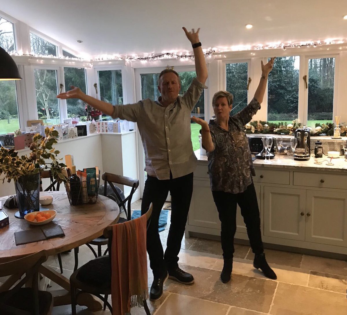 RobhillierRob's tweet photo. There be dancing https://t.co/mTE7B5V344