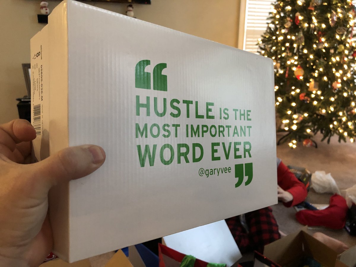 JoshAxelberd's tweet photo. @garyvee The greatest wife ever comes through on Christmas morning. https://t.co/FyxWgoSvSP