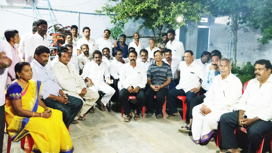 PRK_PVR's tweet photo. రెంటచింతలలో క్రిస్మస్ వేడుకలలో  పాల్గొన్న మాచర్ల వైస్సార్సీపీ ఎమ్మెల్యే పిన్నెలి రామకృష్ణ రెడ్డి గారు పలువురు పార్టీ శ్రేణులు https://t.co/yL4uc7llmA