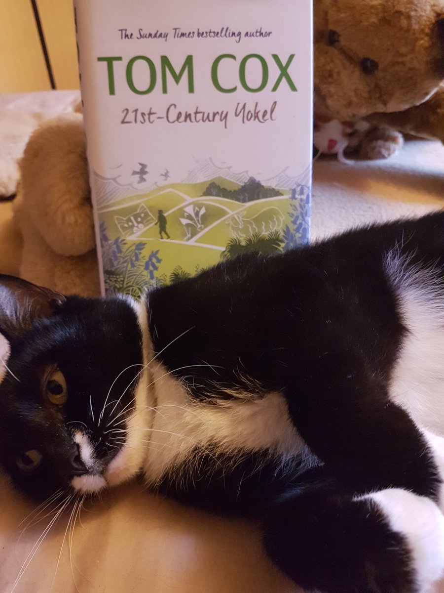 Julesemberson's tweet photo. @cox_tom. Merry Christmas from Bungle and me. Looking forward to reading this later https://t.co/yYxs0bH8nK