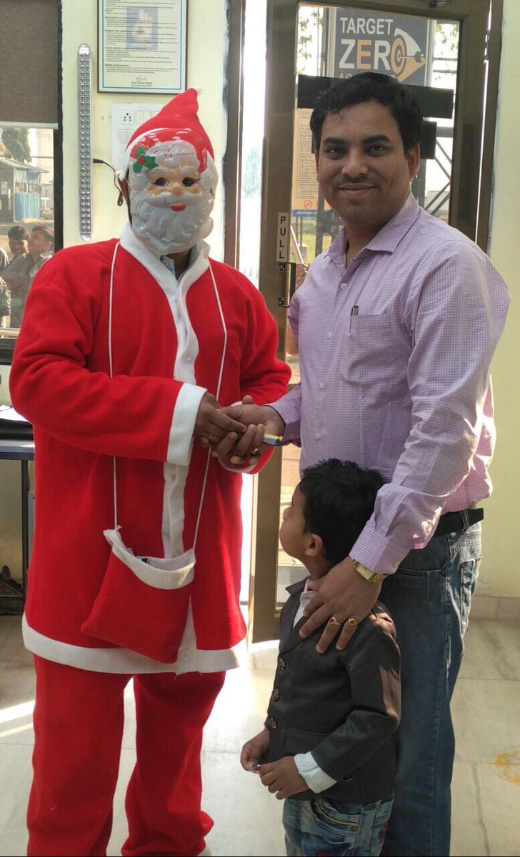 BPCRetailHazira's tweet photo. Christmas celebration at BPCL hazira depot https://t.co/T8RzIGMs42