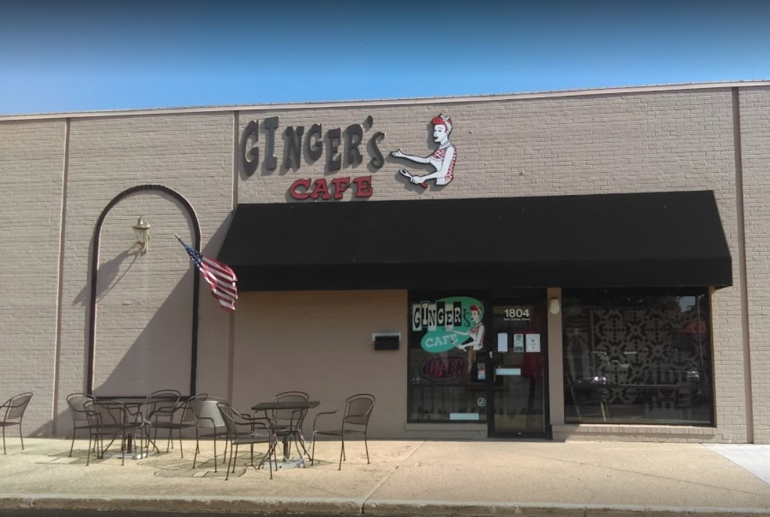 gingers_cafe's tweet image. All of us here at #gingerscafe want to wish all of you a very happy, safe, and yummy Christmas!