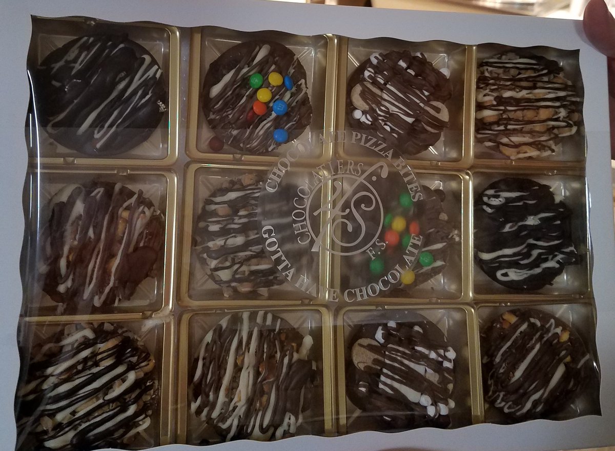 FS_Choc's tweet image. Merry Christmas to all of you on the 12th day of Christmas!