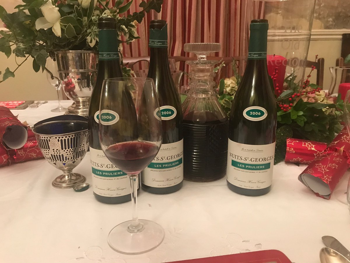 deBurghwines's tweet image. We love #Christmas @deBurghwines #redburgundy #HenriGouges thanks brother inlaw Ed!
