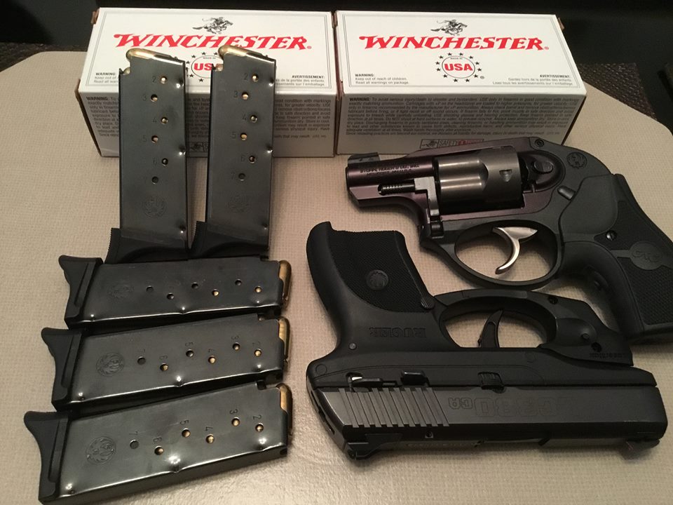 pir8gold's tweet image. GUESS WHAT I'M UNWRAPPING FOR CHRISTMAS??? NUTHING, WE'RE HEADED OUT TO SOME #PEWPEW TIME. #LoadingMags