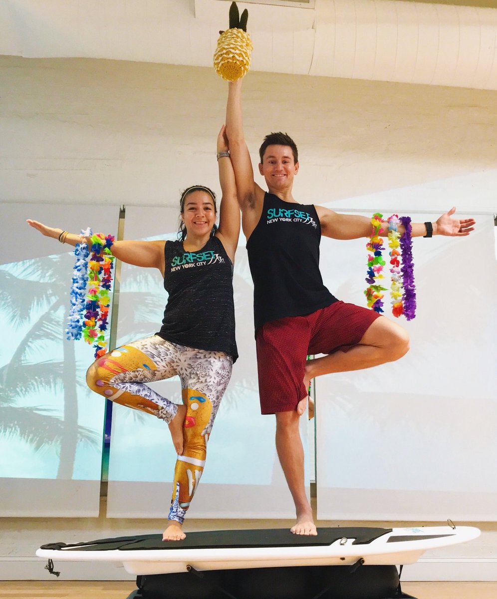 Mele Kalikimaka! 🎄🌺🏄🏽‍♀️

#merrychristmas #happyholidays #MeleKalikimaka #Christmas2017 <a href="/SurfSETFitness/">SURFSET Fitness</a>