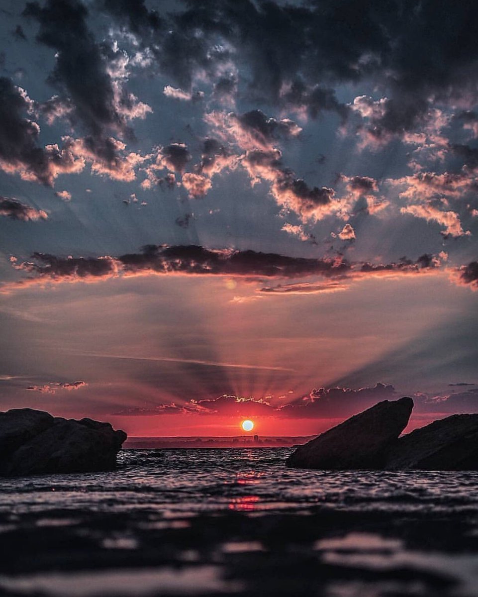 legwitter's tweet image. koanginbarton.blogspot.com #snow #Christmas #landscape #ChristmasCountdown #PHOTOS #meditation #Bitcoin .@rosina_strebig #landscape #photo #SCBern #WinterIsHere #Amici17 #CROGRE #snow #DoctorWho .@PicPublic .@LaStampa .@repubblica .@ RT and enjoy :)