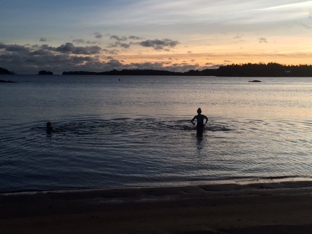 Tässä #SuomenLuonto tarjoaa maksutta hyvinvointihoitoa, joka kuulkaa vaikuttaa taatusti solutasolla asti.