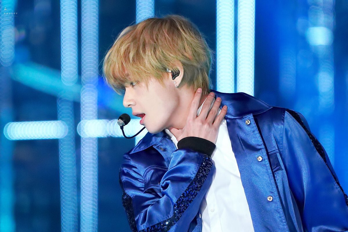 JeonKookieChim's tweet photo. #v #taehyung #BTS https://t.co/uI72XWHMAI
