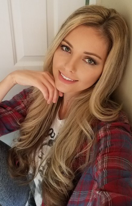 Ummm’s pics and videos