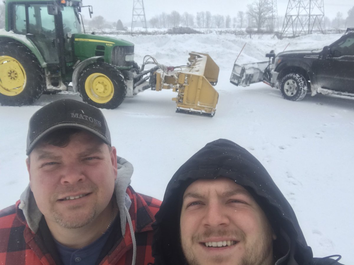 Another day <a href="/matonlawn/">Matons Lawn Care</a> Merry Christmas everyone