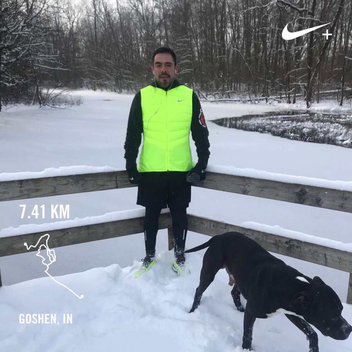 JesusGGarces's tweet photo. #Runnees #Trainning Day #Maratón Merry Christmas #Goshen ❄️☃️🎄 https://t.co/VUPCHEf0cG