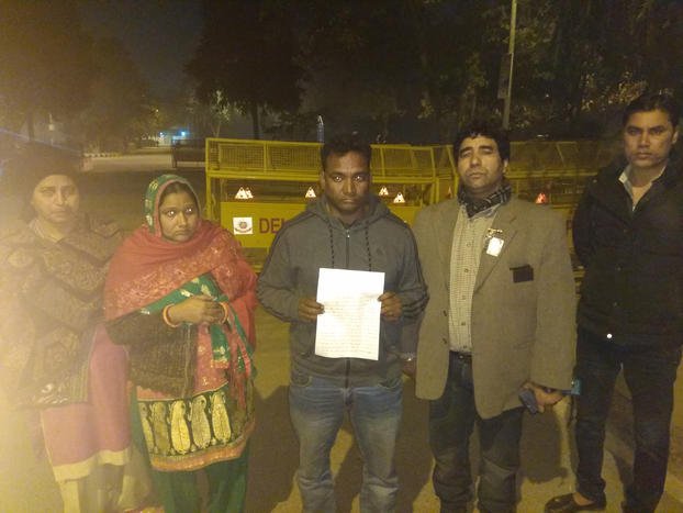 SaffronJay's tweet photo. Must Read The Biggest Expose Behind Max Hospital Deal.The Victim Family Still Awaiting Justice &amp; Exposes Ulterior Motive &amp; Malafied Interest of Thug @ArvindKejriwal &amp; @SatyendarJain
Behind #MaxKejriwalDeal
https://t.co/VPaDiboDVJ https://t.co/l0yXLrkUAv