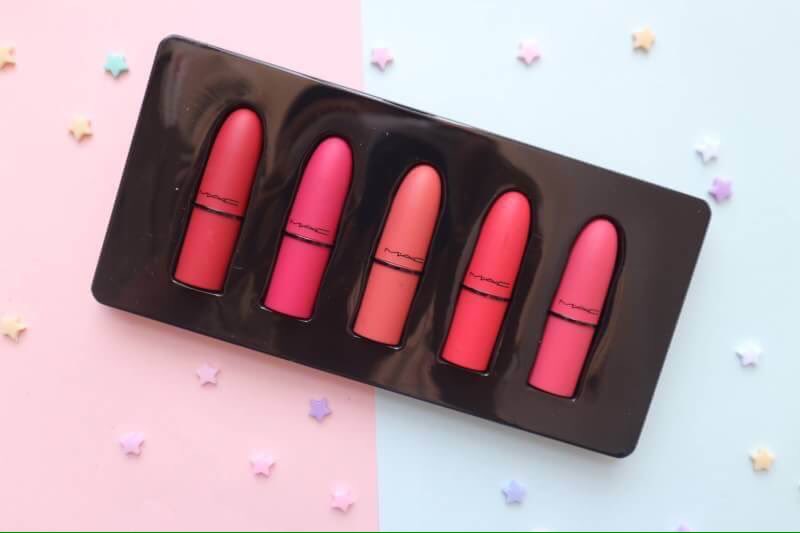 SaowaneeYam's tweet photo. #ลิปสติก MAC เทรนด์ใหม่ ลิปสุดเริ่ดสีแรง MAC  Lipstick   สีสวยมาก #ติดทนทั้งวัน เนื้อแมท !!
มาในรูปแบบแพค 
ราคา 220 บาท https://t.co/TR9lN6weCo