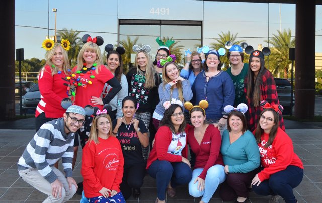 makeawishsfla's tweet photo. Happy holidays from our Make-A-Wish Southern Florida family to yours! We hope your holidays are filled with hope, strength and joy through the New Year. π #MerryChristmas #makeawishthanks https://t.co/7cp7YPS6dK