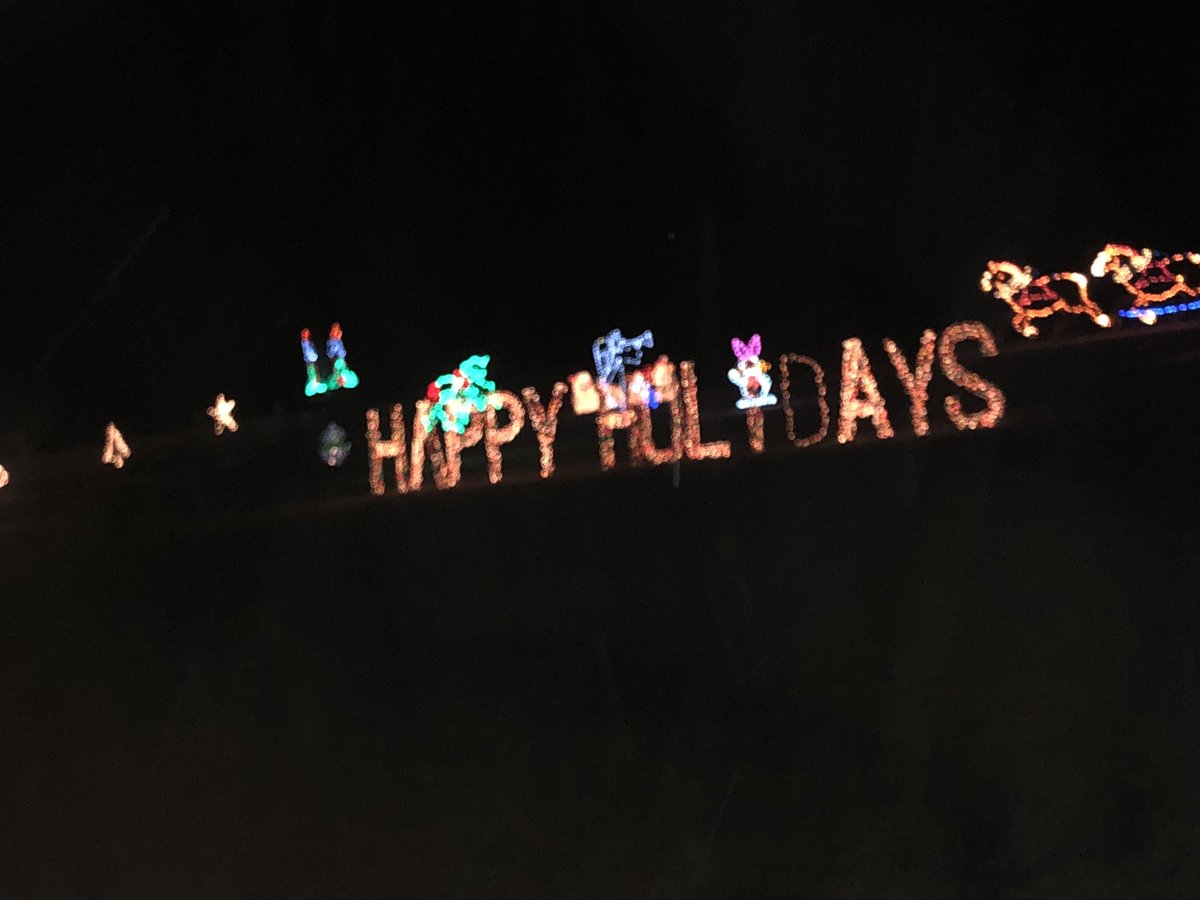 Alejandra Marroquin (@alemflores25) on Twitter photo 