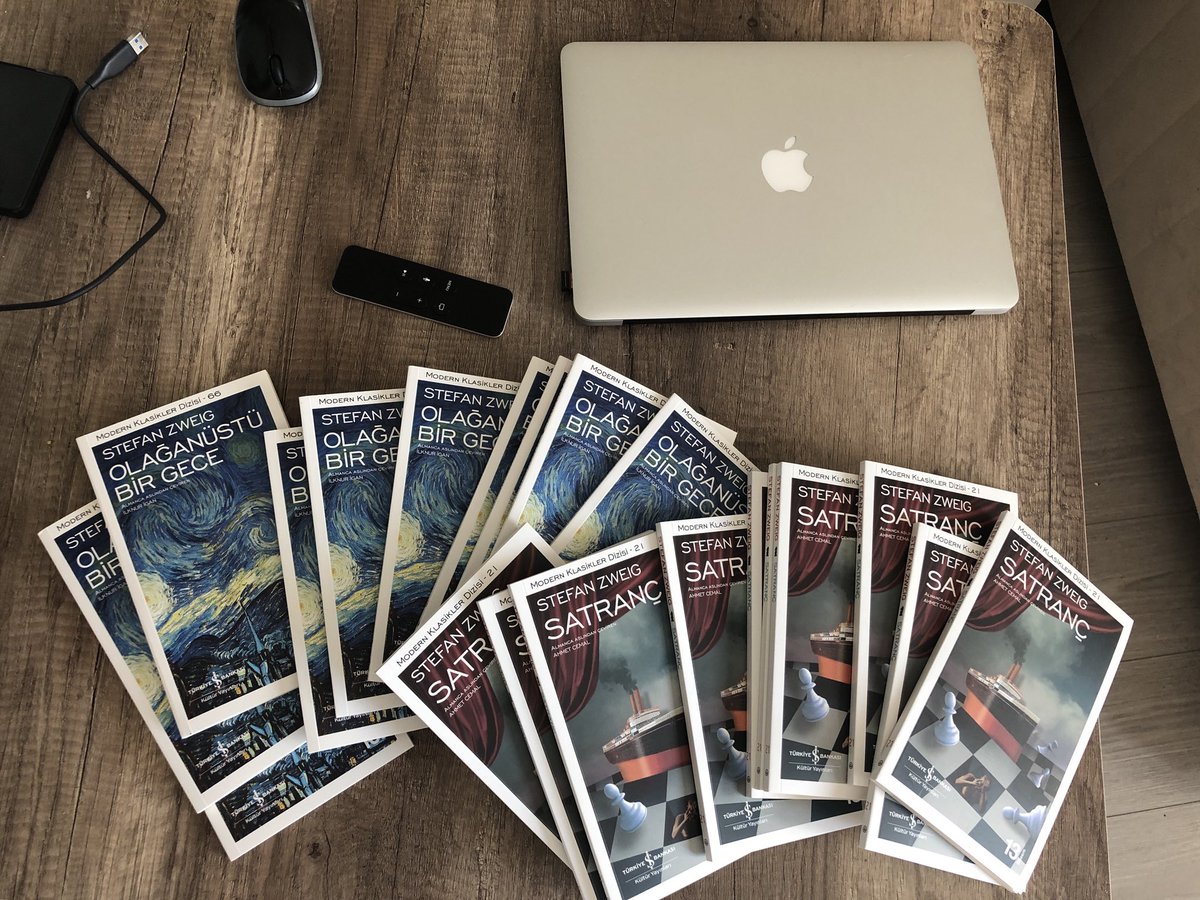 2 Ocak 2018 Salı günü saat 21.00’a kadar bu tweeti RT edip bizi takip eden 10 şanslı takipçimize çekilişle Stefan Zweig’in çok satan “Olağanüstü Bir Gece” ve “Satranç” kitaplarını hediye ediyoruz. Bol şans!