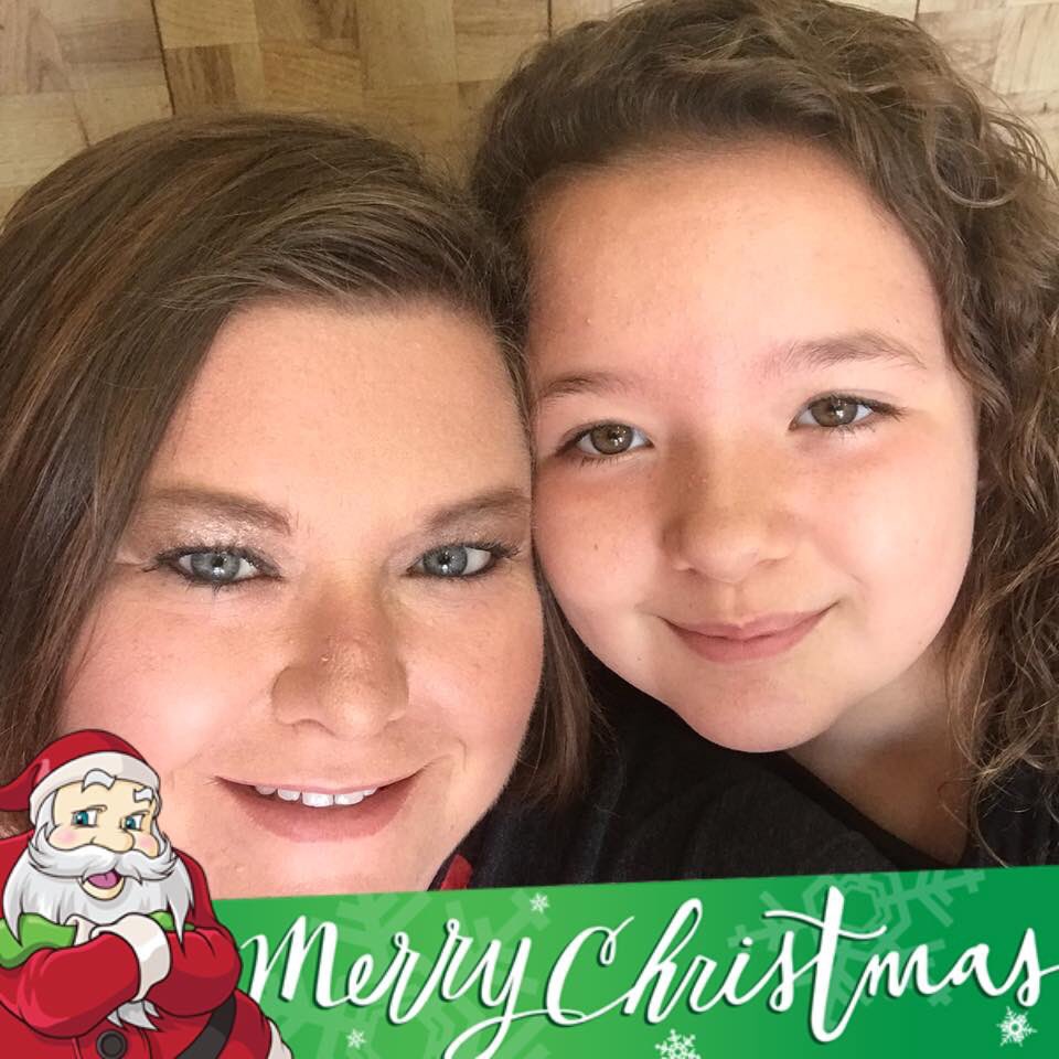 kyttu05's tweet photo. Merry Christmas from Pey and I! #MerryChristmas https://t.co/Oknq4lAnqB