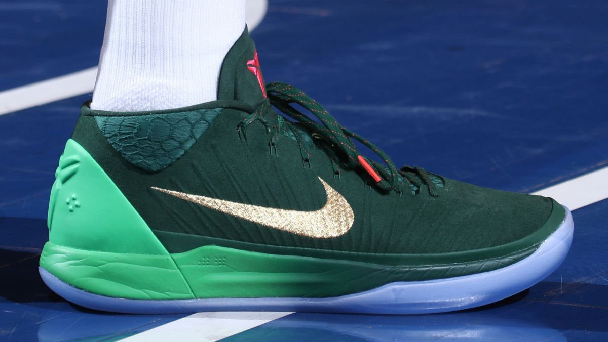 kobe ad christmas