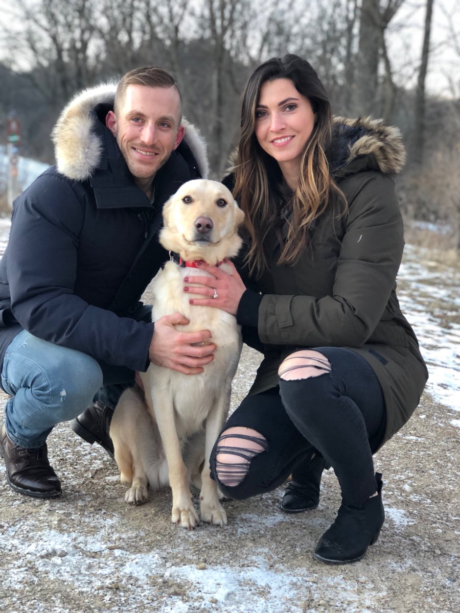 Merry Christmas and Happy Holidays from our little family to yours!! 🎅🏻🎄