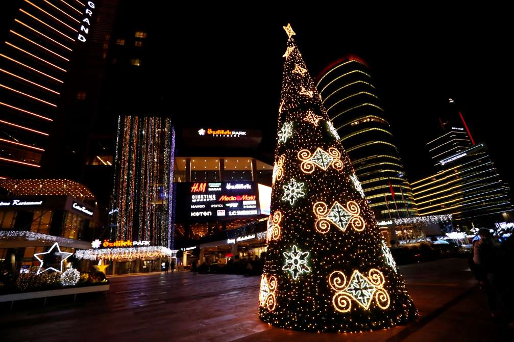 escapeseat's tweet photo. The EscapeSeat family wish you a Happy #Christmas &amp; #Holidays. #ISTANBUL, #TURKEY
https://t.co/cQTr8Sqelc … … … #escapeseat https://t.co/LY34qj7VtH