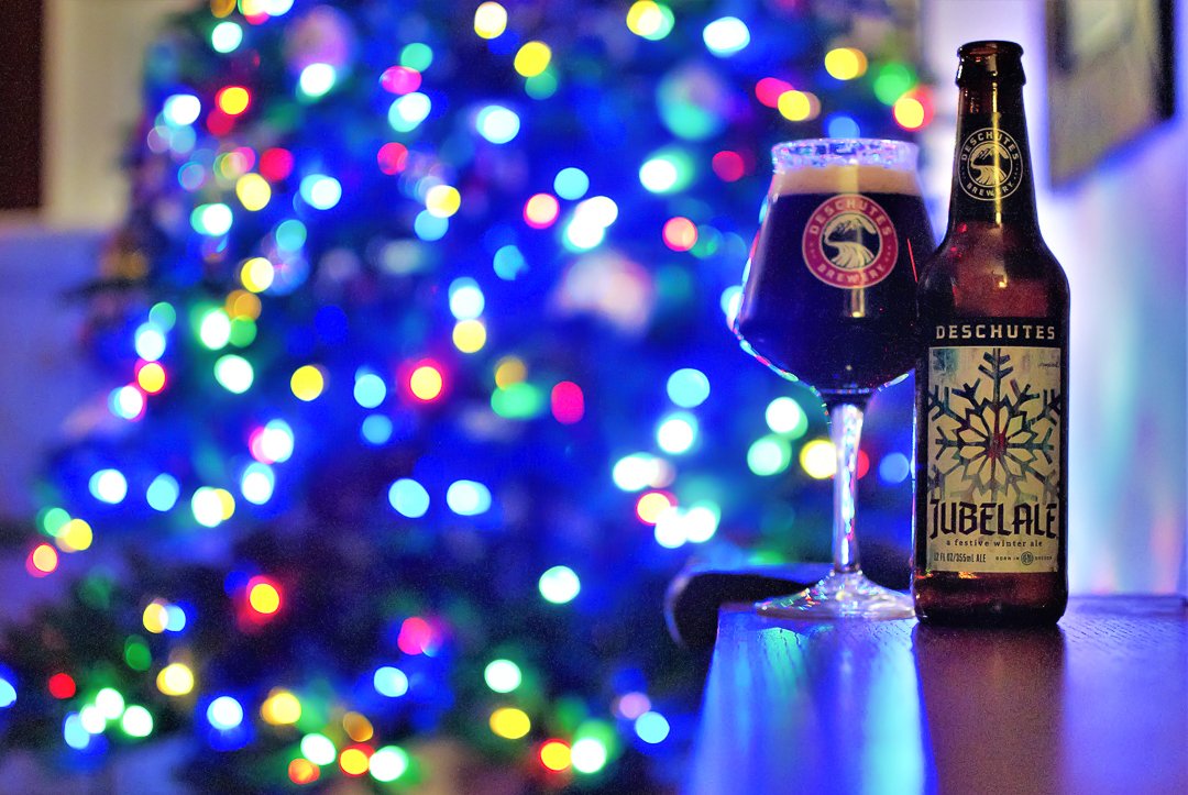 Merry Christmas from our family to yours! We hope you're enjoying something festive today. Photo: Michael Galliher <a href="/Deschutes2Rke/">Deschutes2Rke</a> #christmas #jubelale