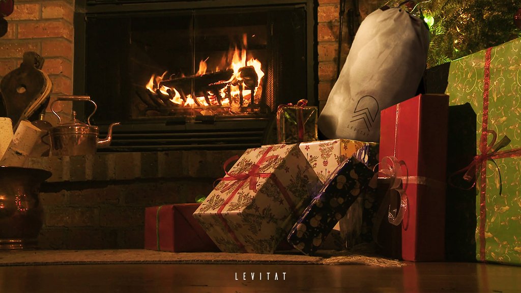 levitatfly's tweet photo. We wish you a Merry Christmas day, full of joy and love 🎄!
 #SpecialGift #Christmas 

https://t.co/l8Z2mxMbib https://t.co/iXuP1tFXFL
