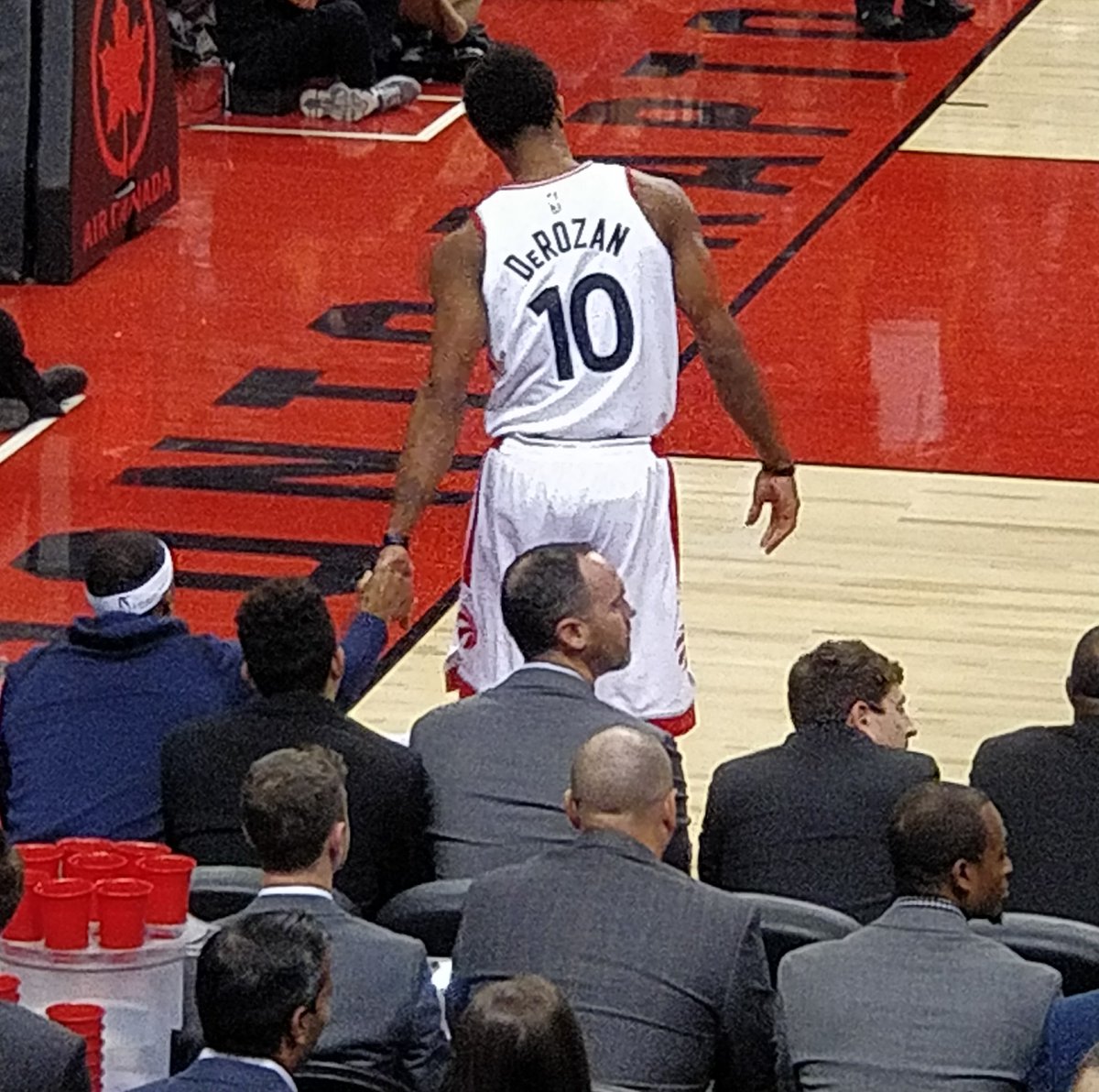 tahsimdotcom's tweet photo. RT to get DeMar DeRozan of the Toronto @Raptors into the NBA All-Star Game 2018. (1 RT = 1 Vote)

#NBAVOTE @DeMar_DeRozan https://t.co/69EptJeG93