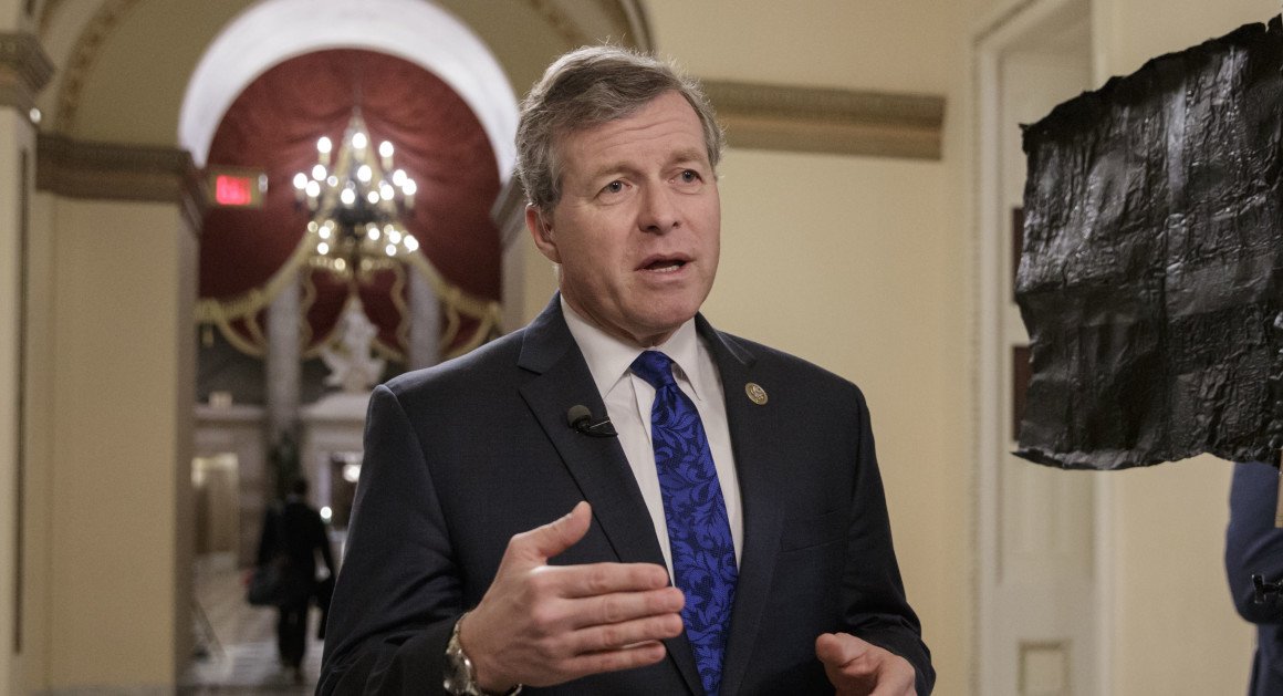 politico's tweet image. Republican Rep. Charlie Dent: GOP is "alienating" voters by running candidates that appeal to small swath of the electorate. politi.co/2BPwmtj
