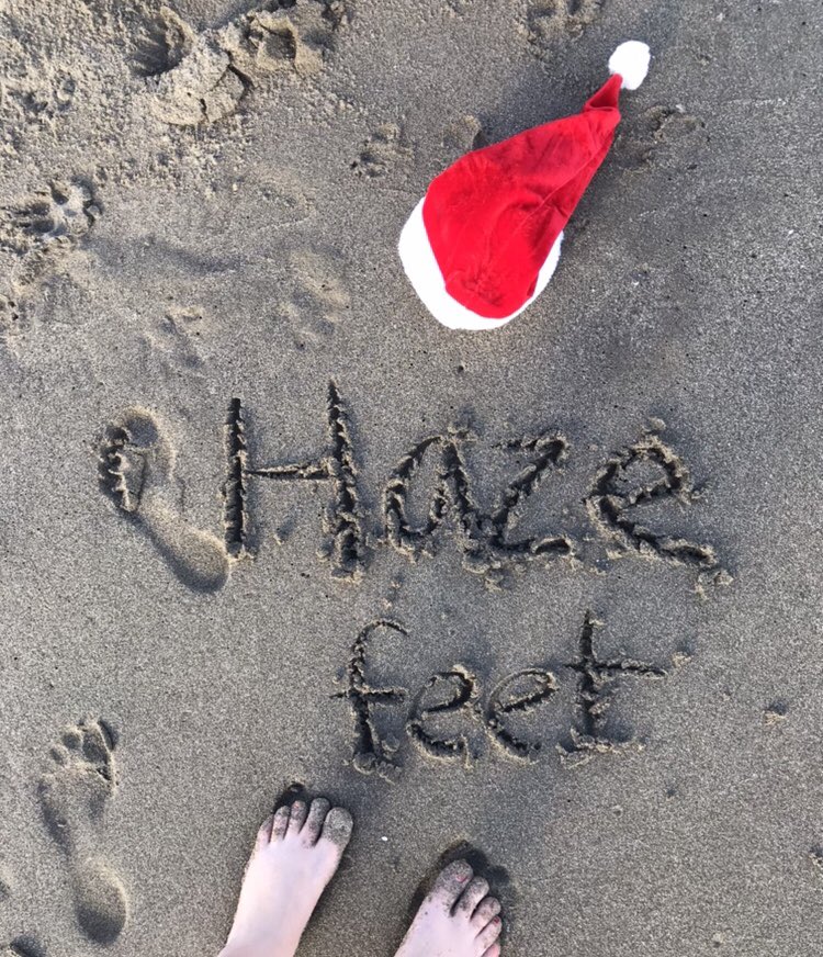 HazeFeet's tweet photo. Happy Christmas #FootLovers !! https://t.co/6gxZ3HKUbX